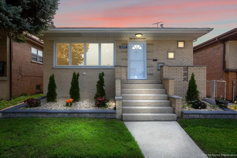 5317 S Hunt Avenue, Summit, IL 60501 - #2