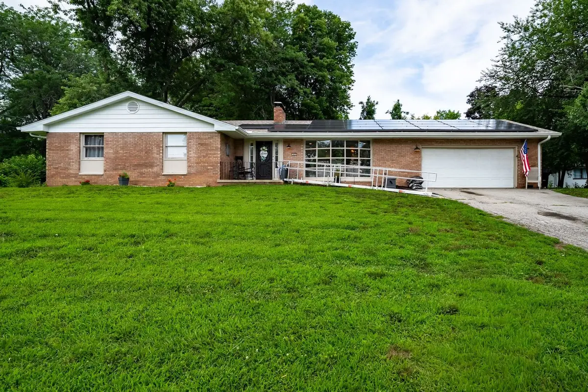 400 Jersey Avenue, Normal, IL 61761 - #1
