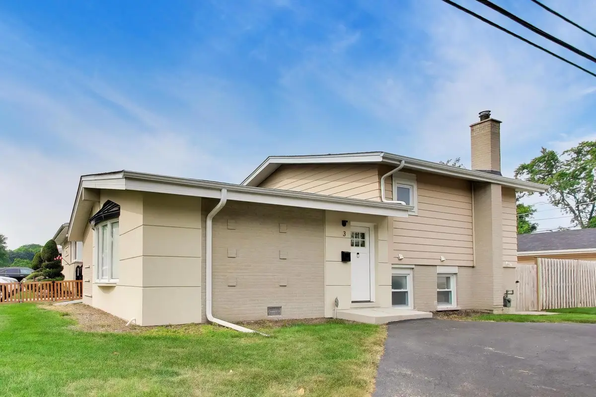 3 W White Oak Street, Arlington Heights, IL 60005 - #1