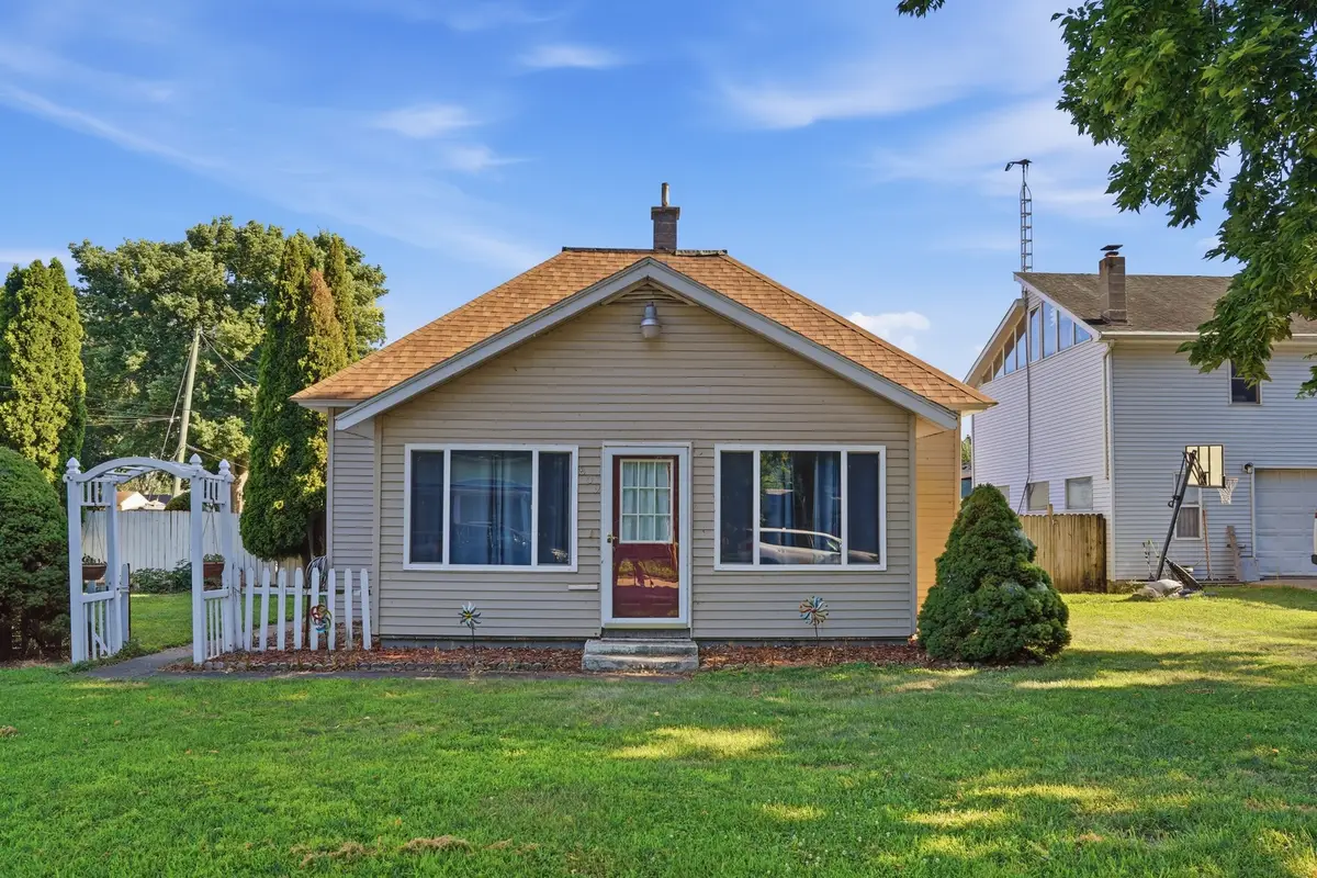 809 W 5th Street, Rock Falls, IL 61071 - #1