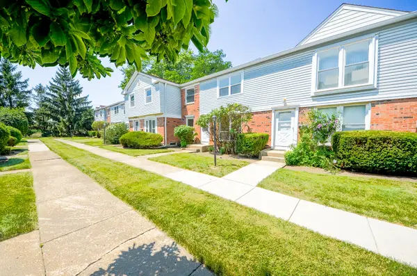 4092 Quincy Court, Streamwood, IL 60107