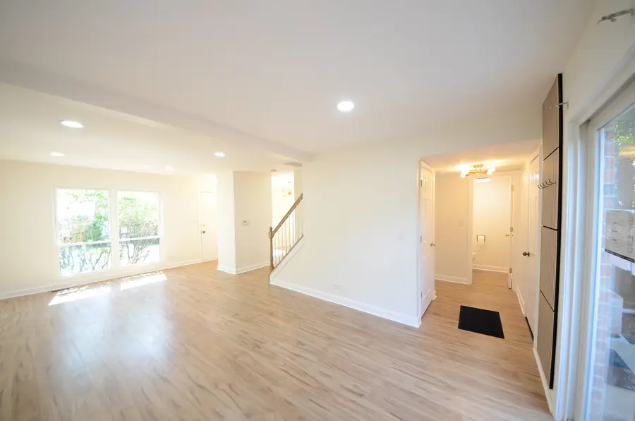 4092 Quincy Court, Streamwood, IL 60107 - #3