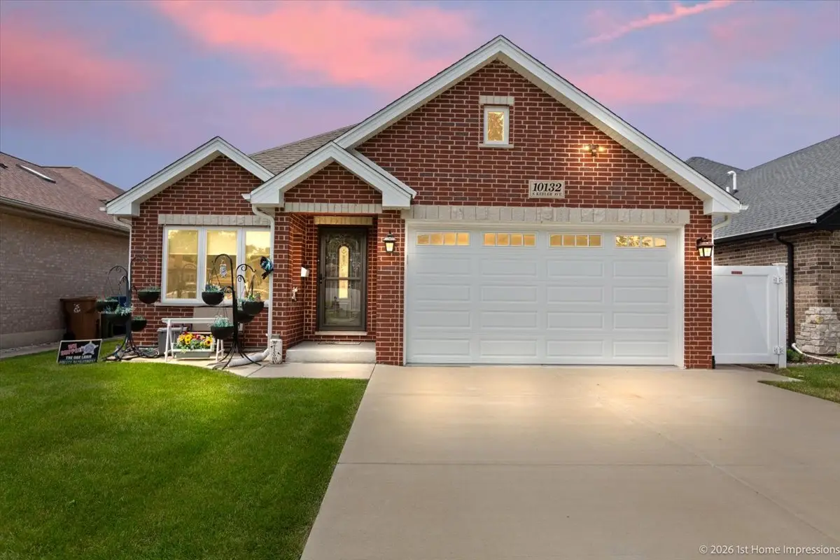 10132 S Keeler Avenue, Oak Lawn, IL 60453 - #1