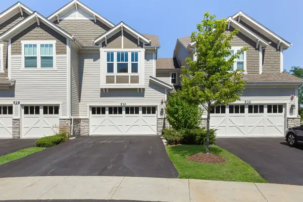 530 Pershing Court, Barrington, IL 60010