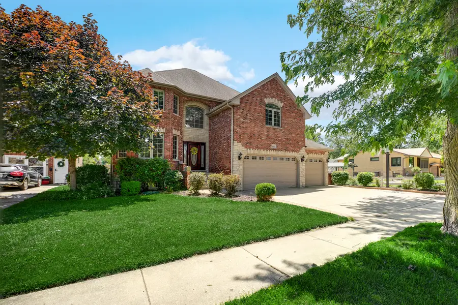 4825 W 92nd Street, Oak Lawn, IL 60453 - #3