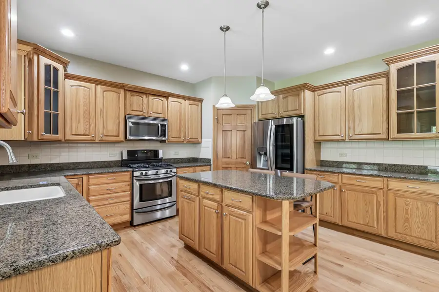 426 Heatherwood Drive Se, Oswego, IL 60543 - #2