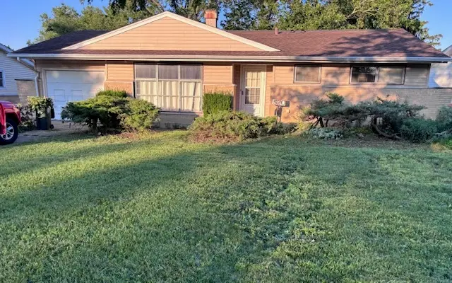 520 Edgewood Lane, Elk Grove Village, IL 60007 - #1