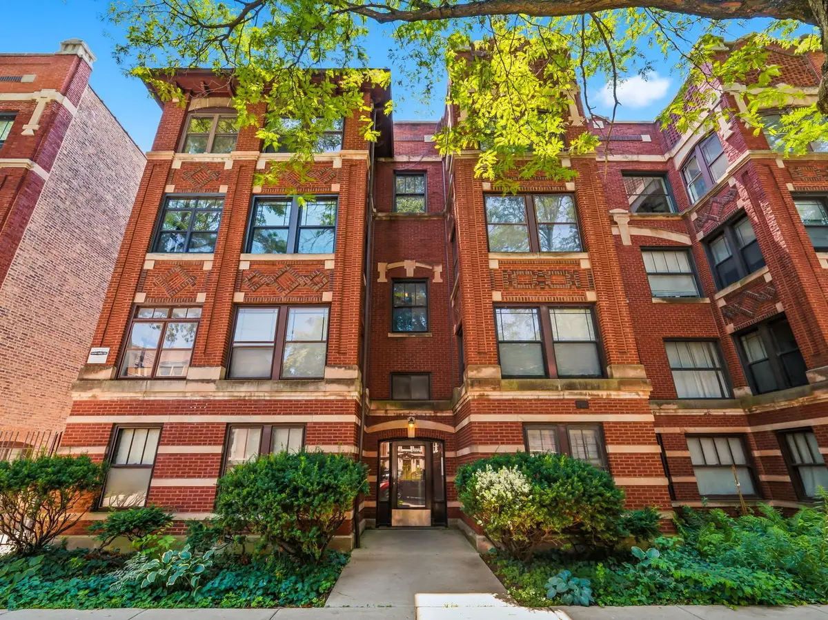 1227 E Hyde Park Boulevard #2, Chicago, IL 60615 - #1