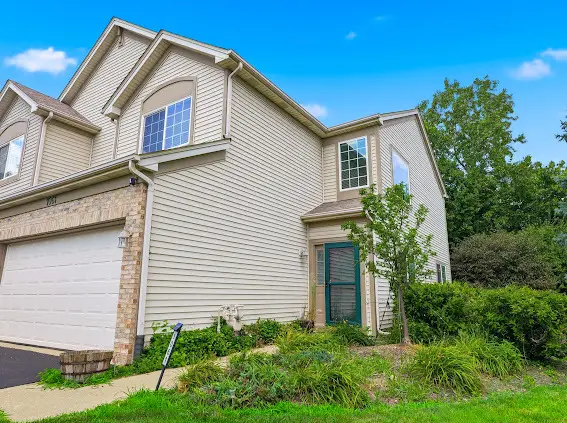 1061 Woodview Court, Aurora, IL 60502 - #1