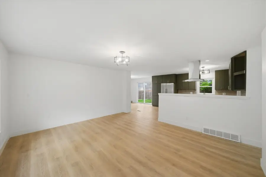 601 Sheridan Drive, Wauconda, IL 60084 - #3