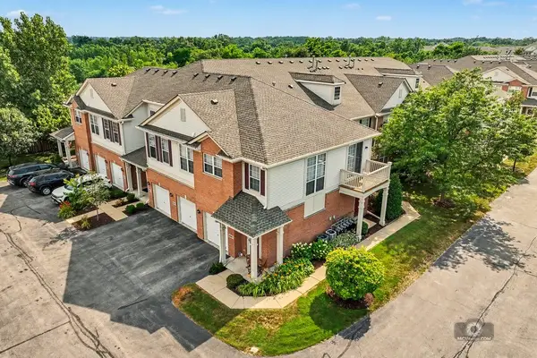 8808 Concord Lane #I, Justice, IL 60458