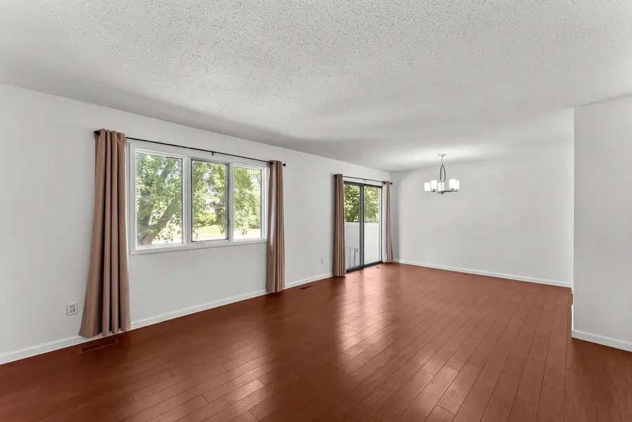 3760 Eastwood Court, Bettendorf, IA 52722 - #3