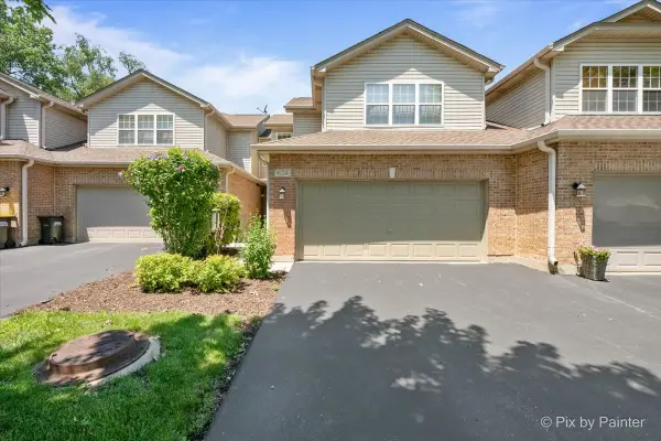 624 Daisy Lane, Roselle, IL 60172