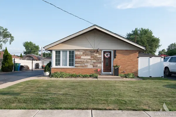 5721 W 83rd Place, Burbank, IL 60459