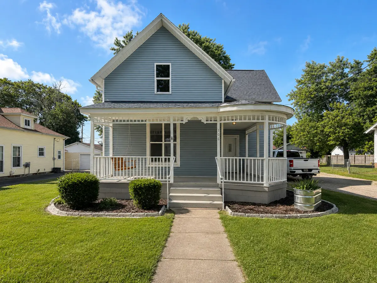 106 Gilbert Street, Rossville, IL 60963 - #1