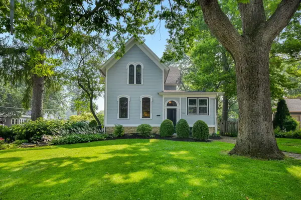 226 N Van Buren Street, Batavia, IL 60510