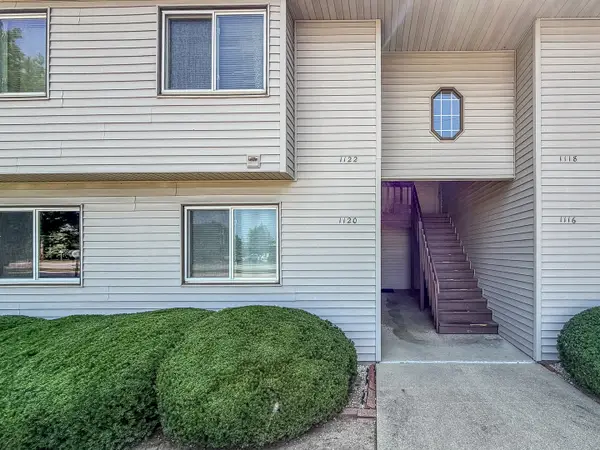1120 Kara Drive #1120, Champaign, IL 61822
