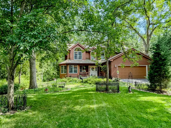 446 Roslyn Road, East Dundee, IL 60118