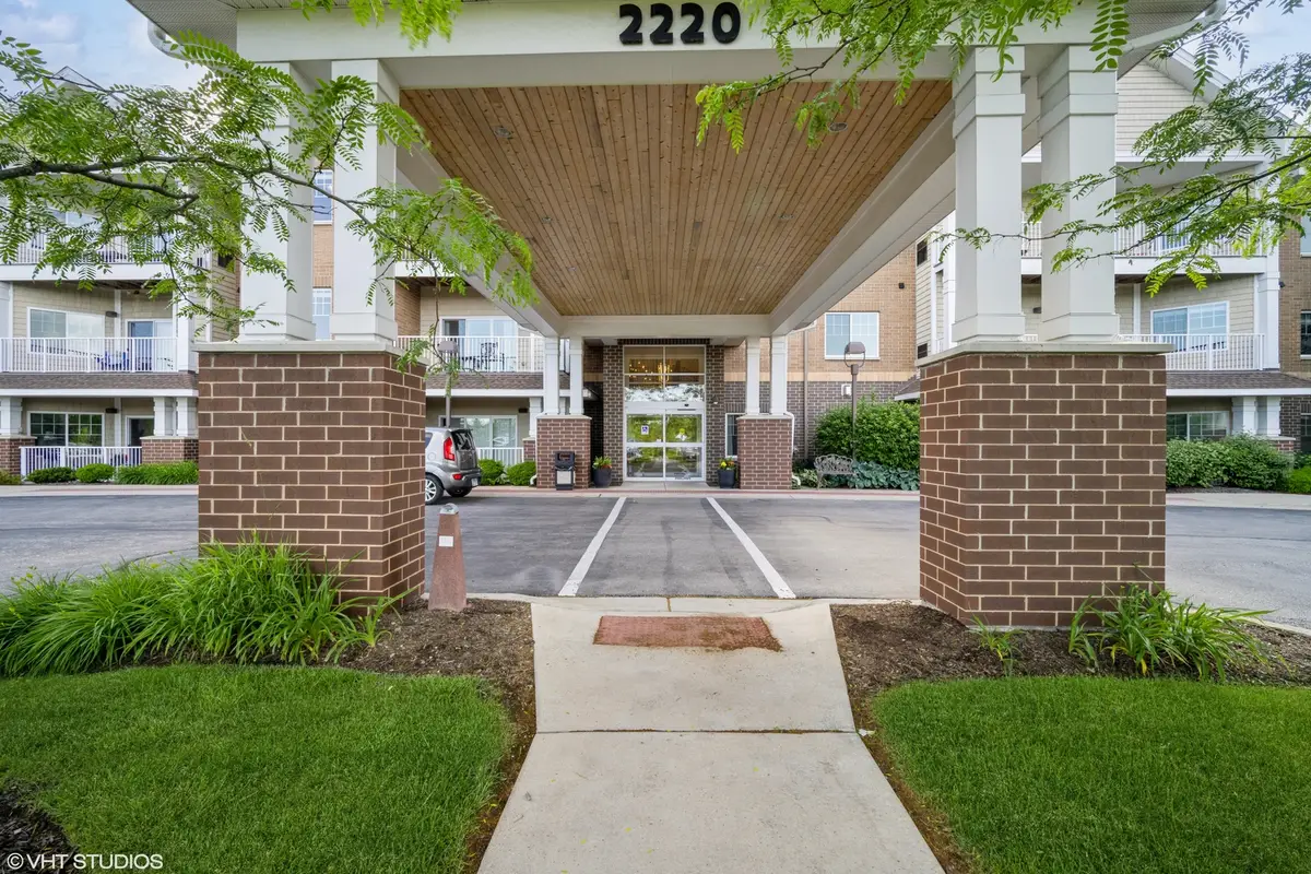 2220 Founders Drive #119, Northbrook, IL 60062 - #1