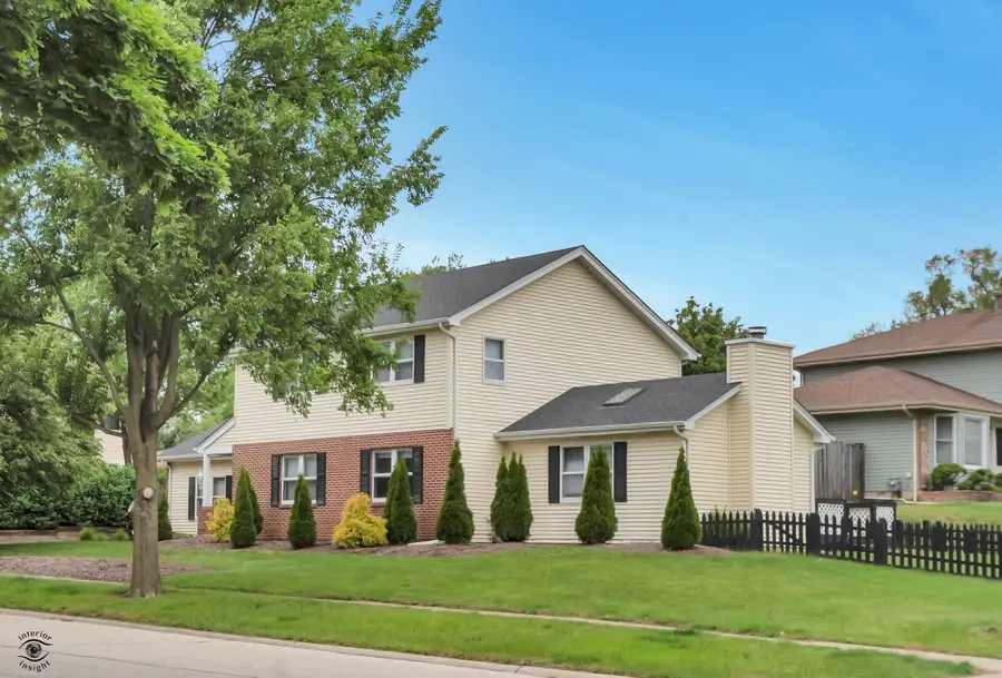 8348 Adbeth Avenue, Woodridge, IL 60517 - #2