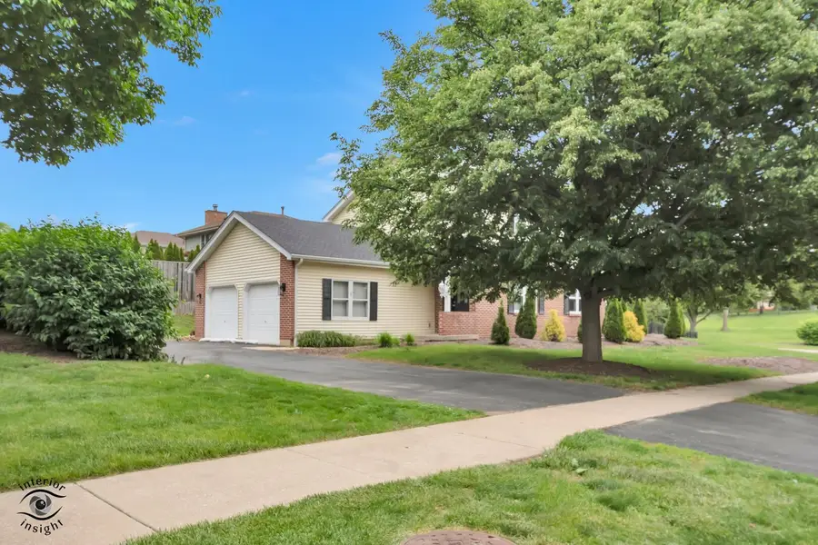 8348 Adbeth Avenue, Woodridge, IL 60517 - #3
