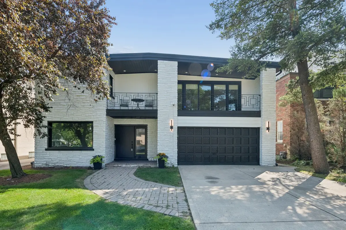 1329 Lathrop Avenue, River Forest, IL 60305 - #1