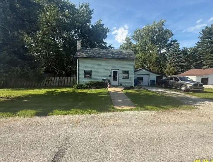 709 N Maple Street, Momence, IL 60954 - #1