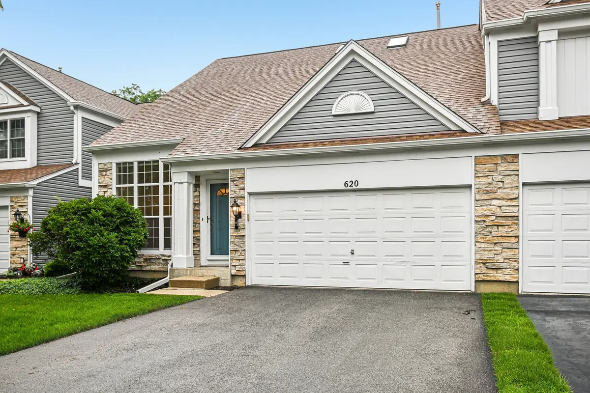 620 N Charter Hall Drive, Palatine, IL 60067 - #1