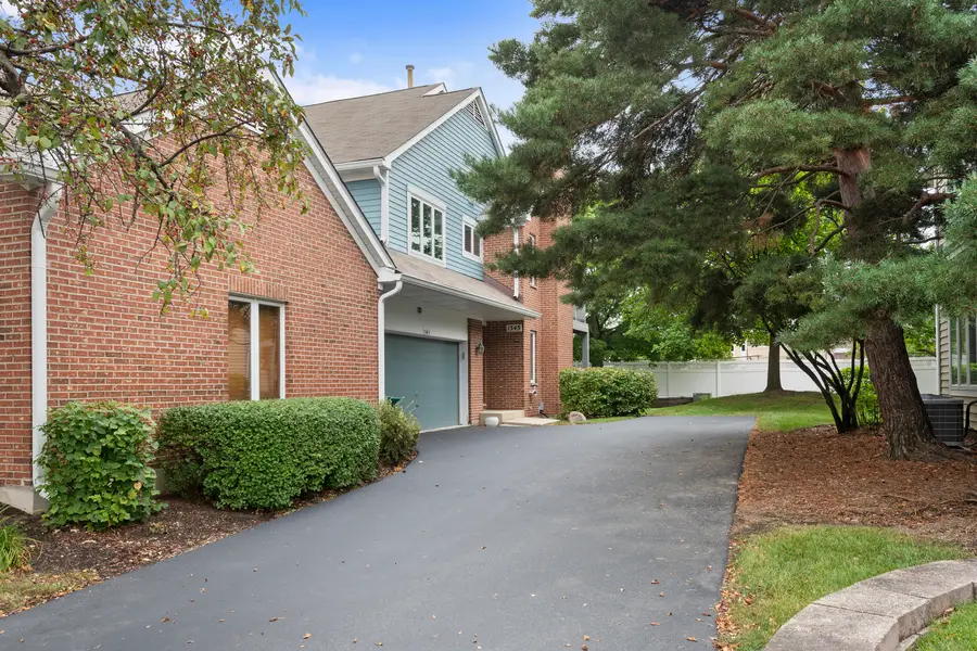 1545 N Courtland Drive, Arlington Heights, IL 60004 - #2