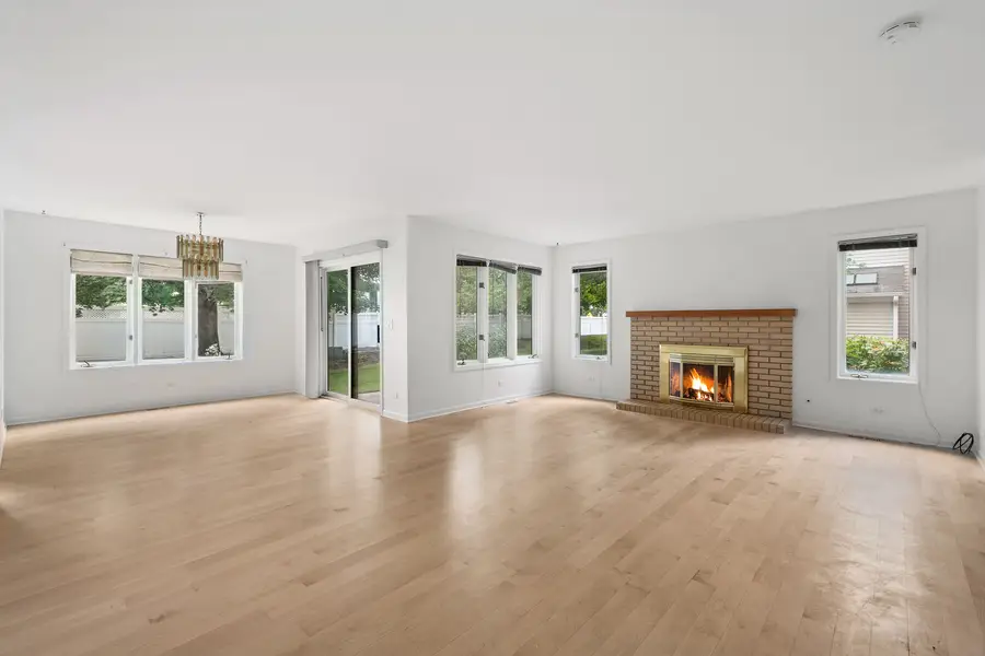 1545 N Courtland Drive, Arlington Heights, IL 60004 - #3