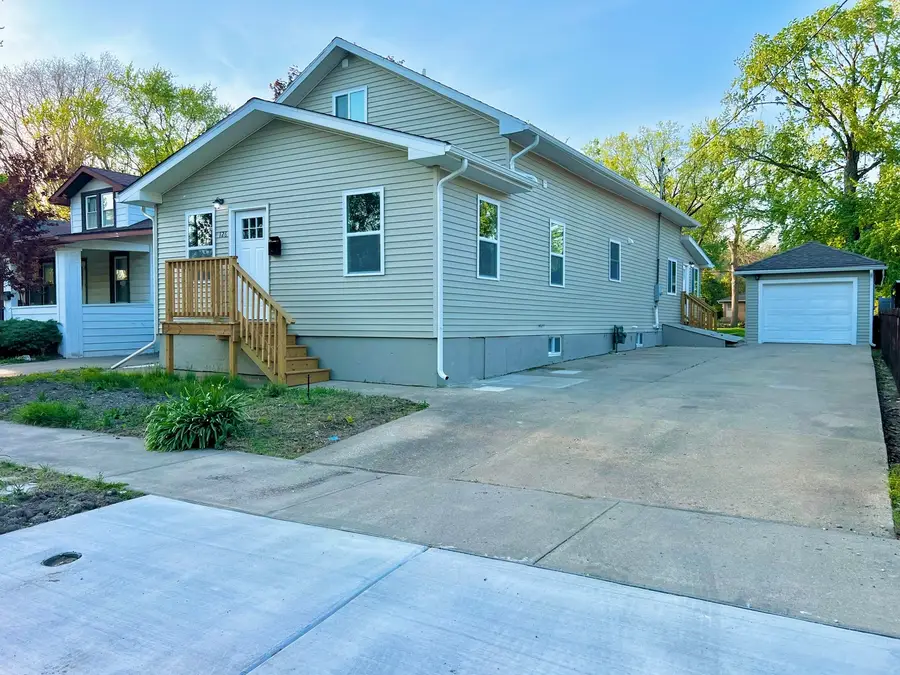 126 Prairie Street, Ottawa, IL 61350 - #2