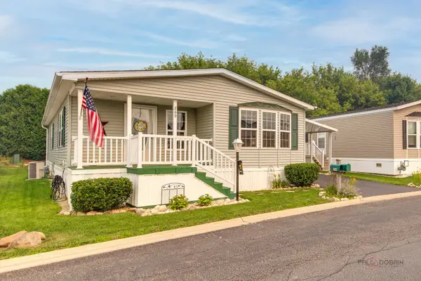269 Forestview Drive, Crystal Lake, IL 60014