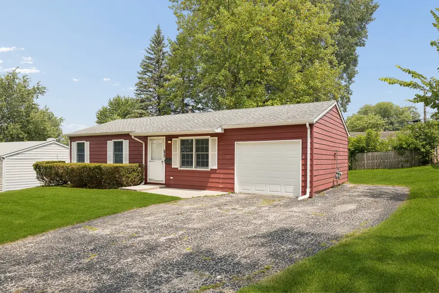300 Macgregor Road, Lockport, IL 60441 - #2
