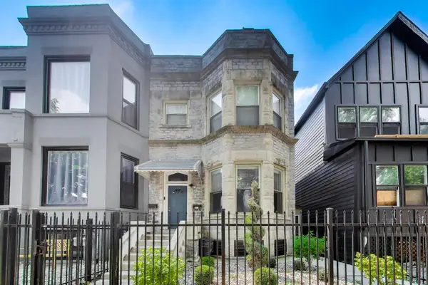 6524 S Eberhart Avenue, Chicago, IL 60637