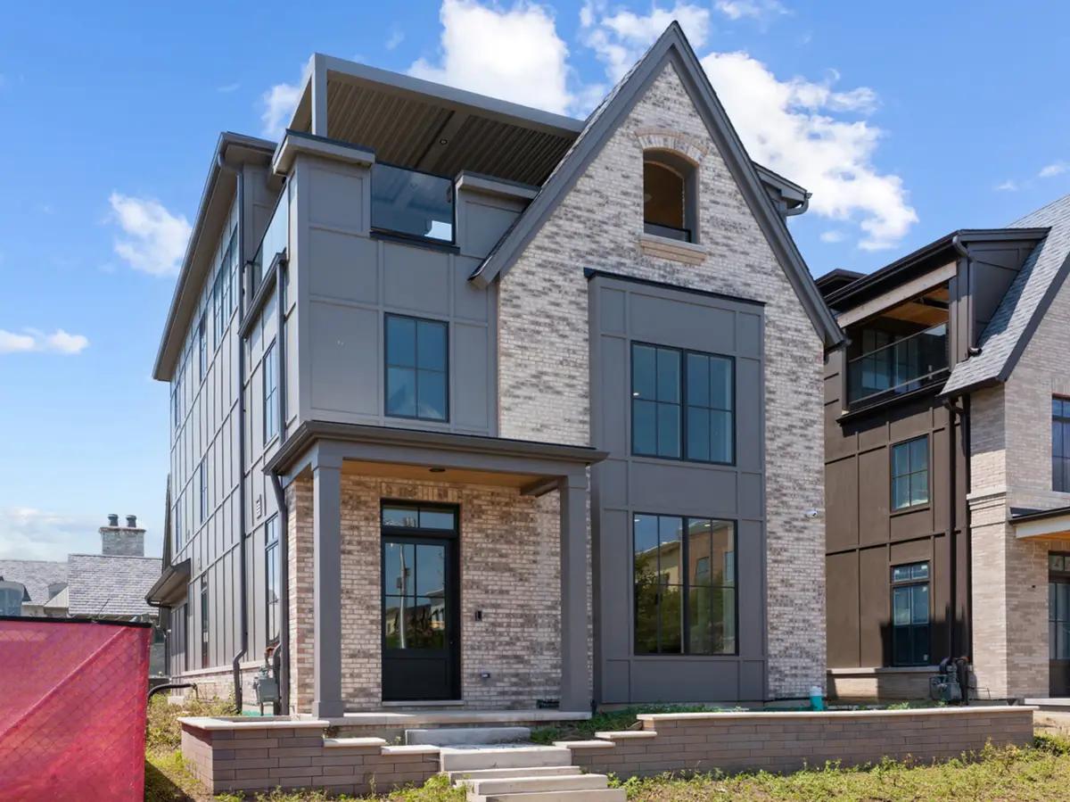 107 S Webster Street, Naperville, IL 60540 - #1