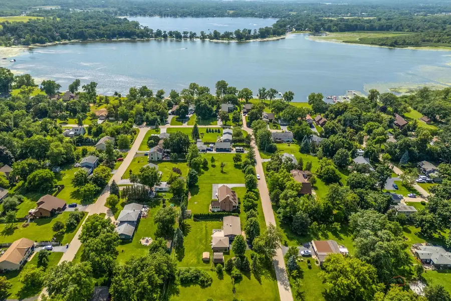 22205 W Pineview Drive, Antioch, IL 60002 - #3