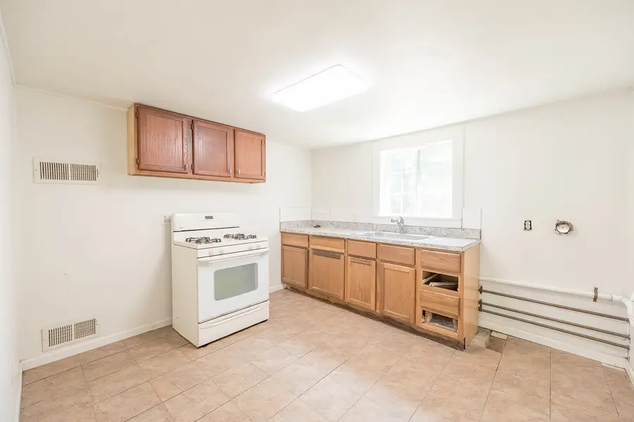 2426 Grape Street, Joliet, IL 60435 - #3