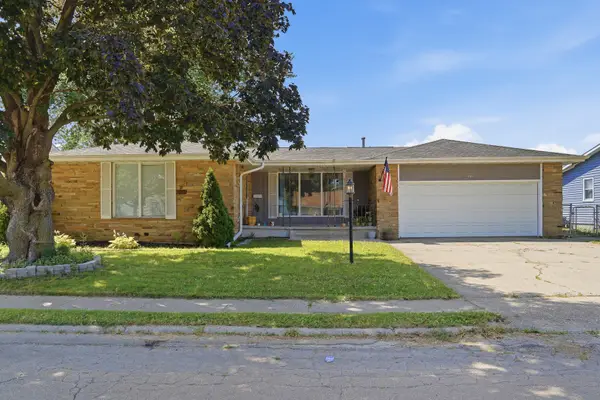 707 E 19th Street, Sterling, IL 61081