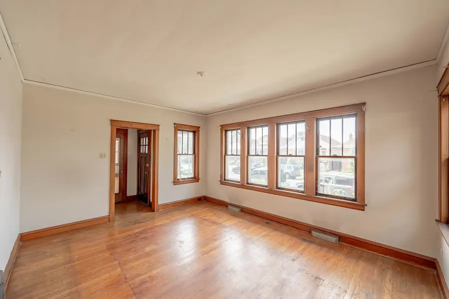 5022 W Schubert Avenue, Chicago, IL 60639 - #3