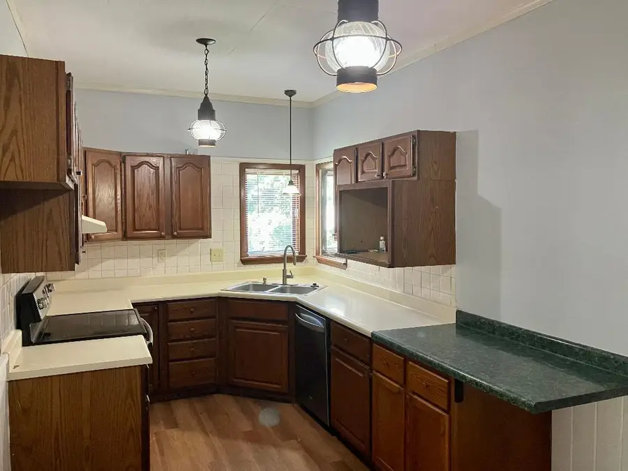 404 E Mckenney Street, Dixon, IL 61021 - #2