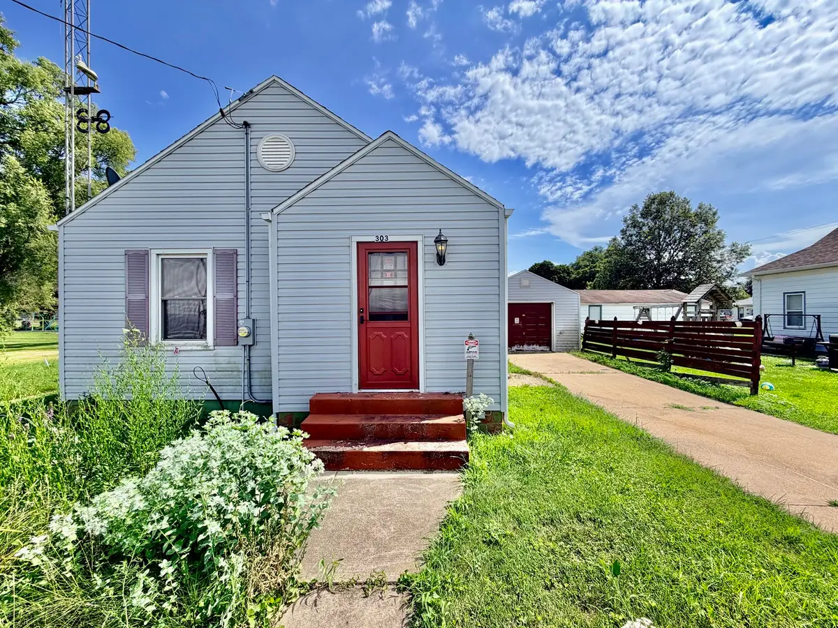 303 E 1st Street, Cedar Point, IL 61316 - #1