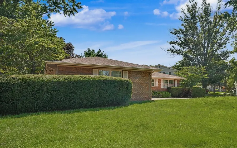 10 Greenfield Court, Savoy, IL 61874 - #3