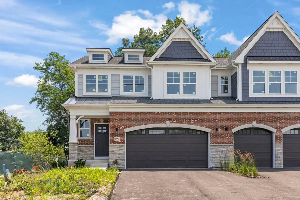 114 Harding Court, Glen Ellyn, IL 60137 - #1