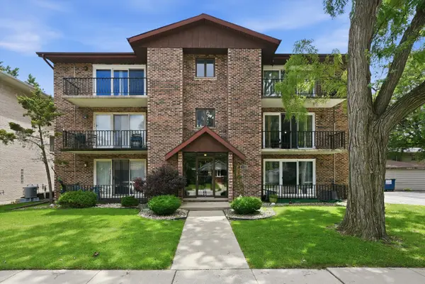 9535 S 54th Avenue #3N, Oak Lawn, IL 60453