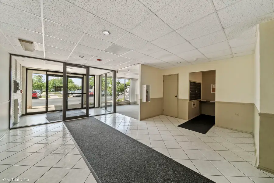 9737 N Fox Glen Drive #1G, Niles, IL 60714 - #2