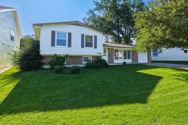 7798 Asbury Circle S, Hanover Park, IL 60133