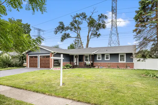 601 Walnut Lane, Elk Grove Village, IL 60007