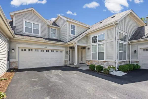 1132 Foxridge Lane, Aurora, IL 60502