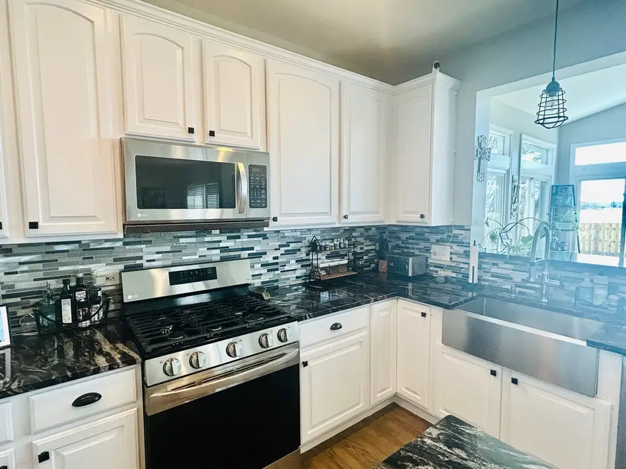 437 Raintree Drive, Oswego, IL 60543 - #2