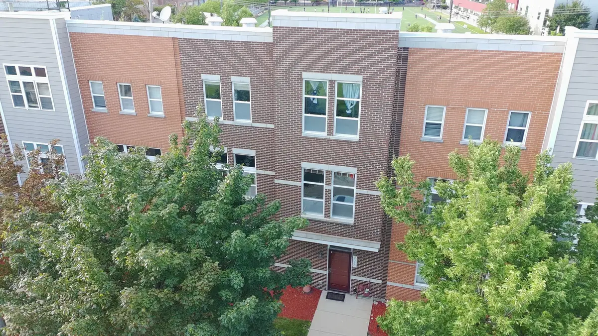 5350 W Hanson Avenue, Chicago, IL 60639 - #1